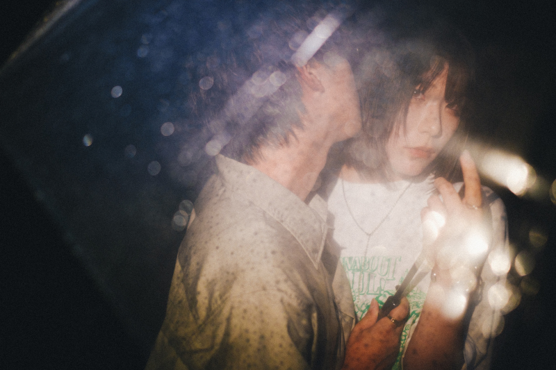 傘の中、二人で。