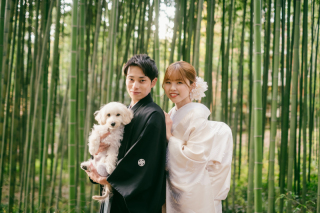 和装と自然とわんこも一緒