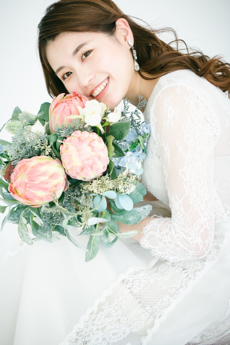 グッとよって笑顔で