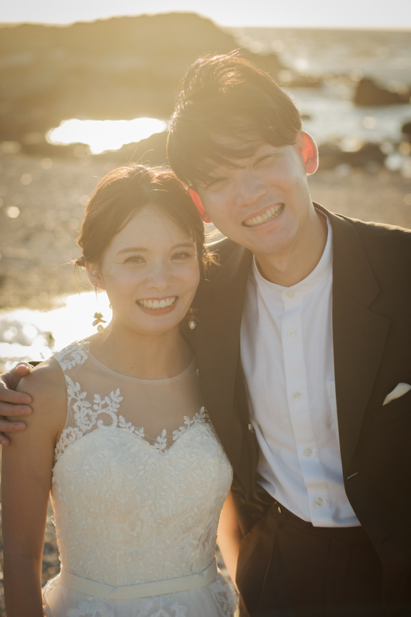 顔を寄せ合って