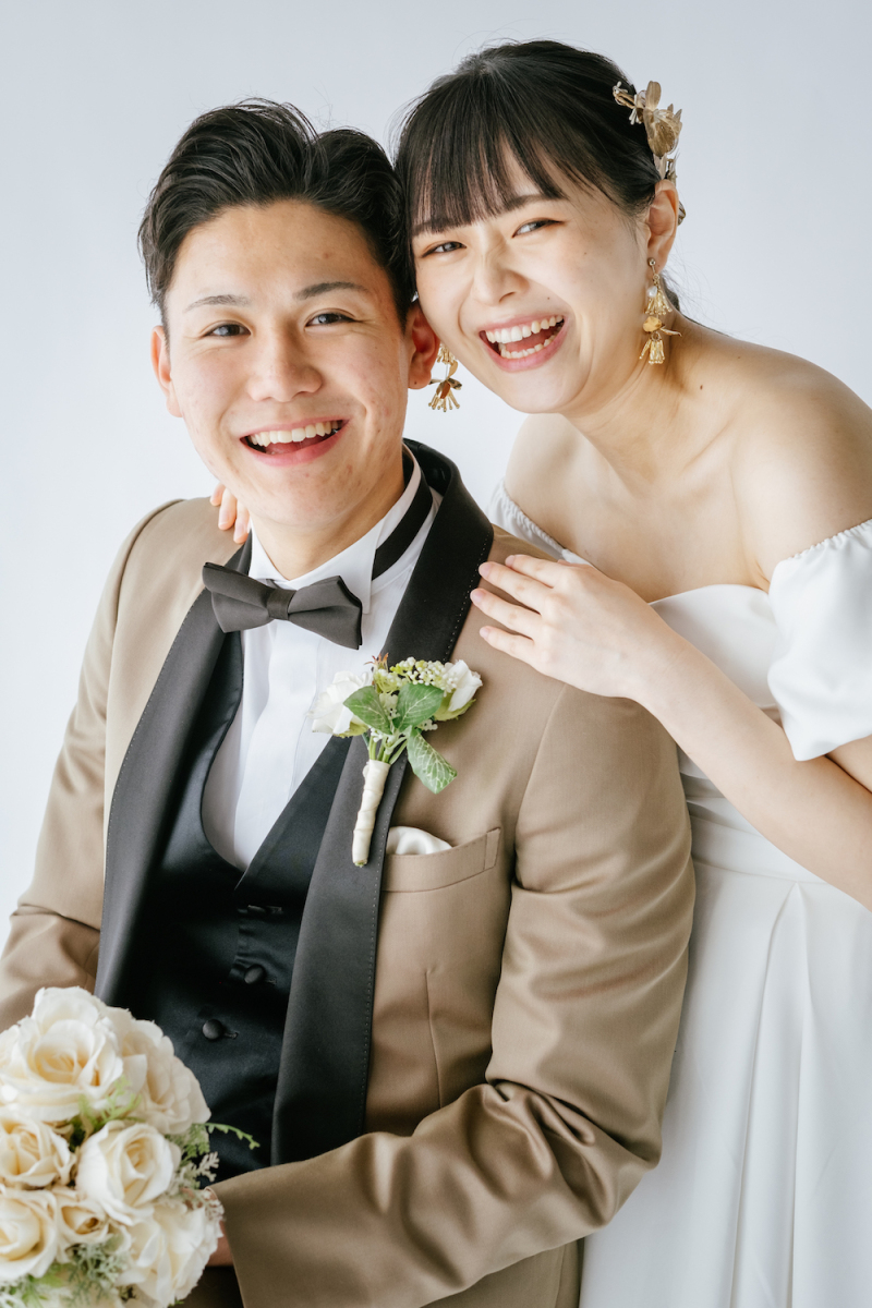 肩に手をそっと置いて