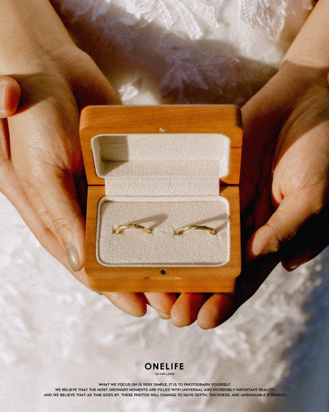 始まりを、静かに結ぶ