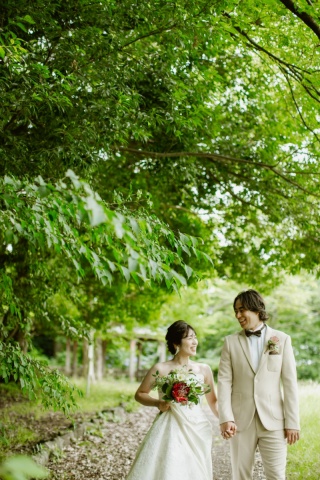 初夏の木漏れ日の下で穏やかな時間を♪洋装ロケーション【ONELIFE】