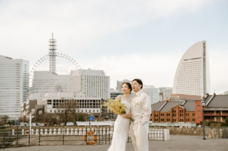 飾らないふたりのままで、思いきり楽しい前撮りを【ONELIFE】