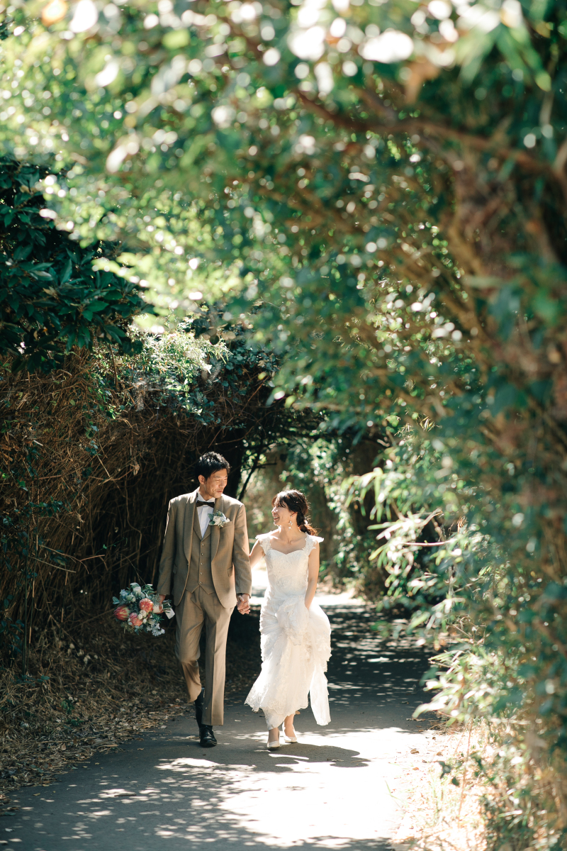 晴れやかなお天気の中、お散歩気分で。