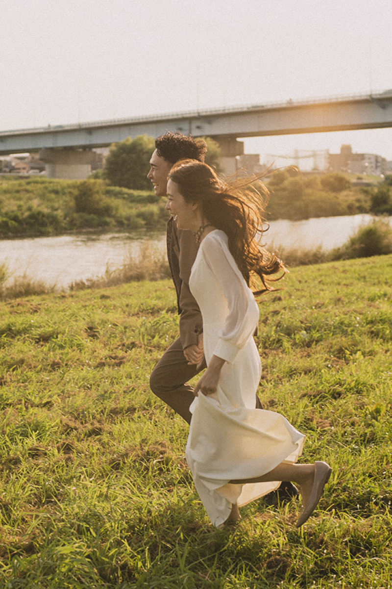 夕焼けの中走って