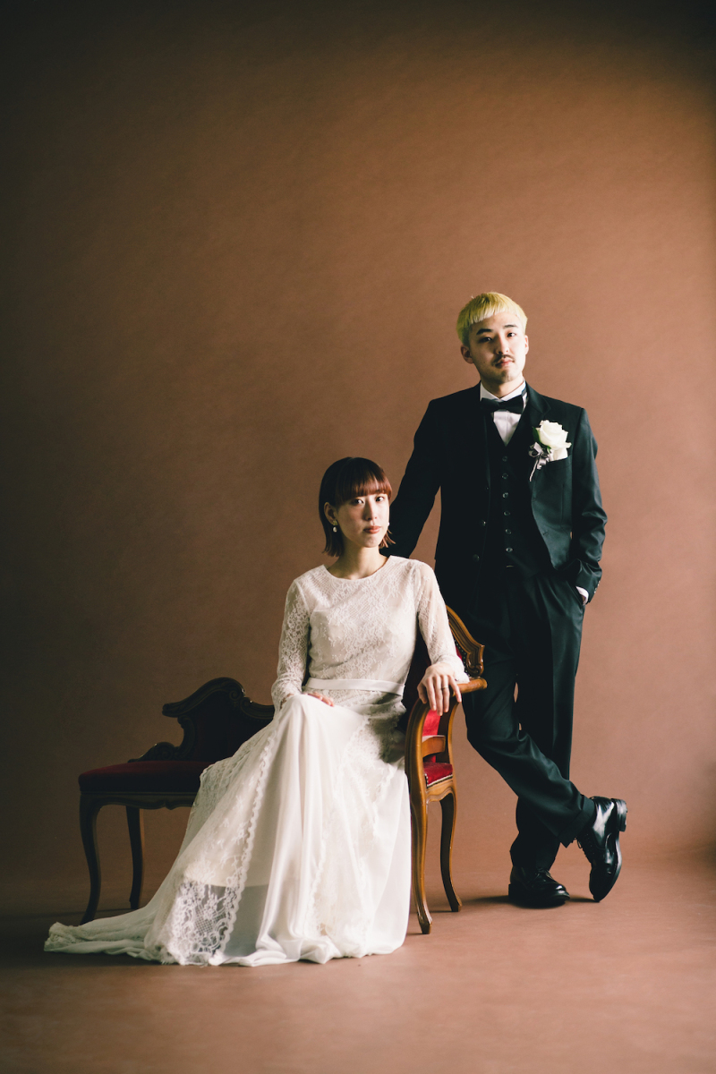 ブラウン背景でシックに