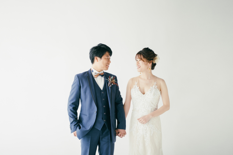 シンプル白背景で深呼吸