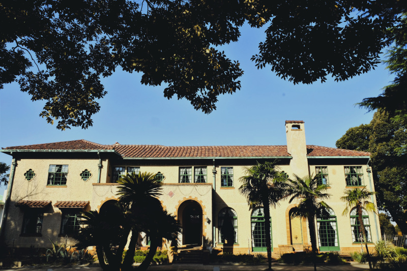 【10月11月限定】異国情緒溢れる『山手西洋館』 選べる洋館ロケ撮影!衣装選び放題&データつき!