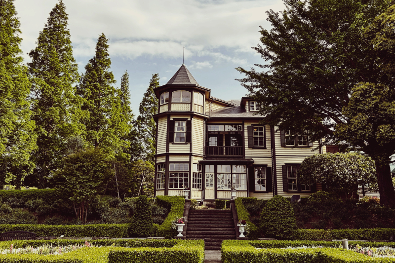 【10月11月限定】異国情緒溢れる『山手西洋館』 選べる洋館ロケ撮影!衣装選び放題&データつき!