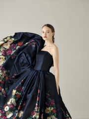 ネイビー・パロマローザ