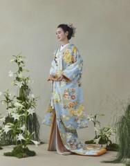 薄縹　花丸熨斗目