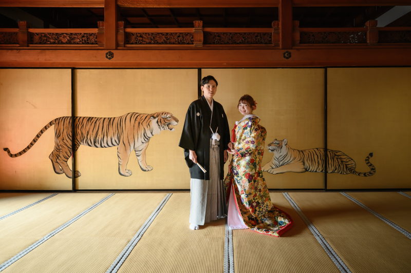 久保田金僊筆「虎の襖絵」2