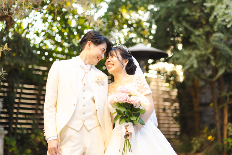 幸せいっぱいの笑顔で