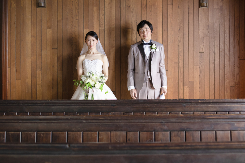 礼拝堂でお洒落なショット