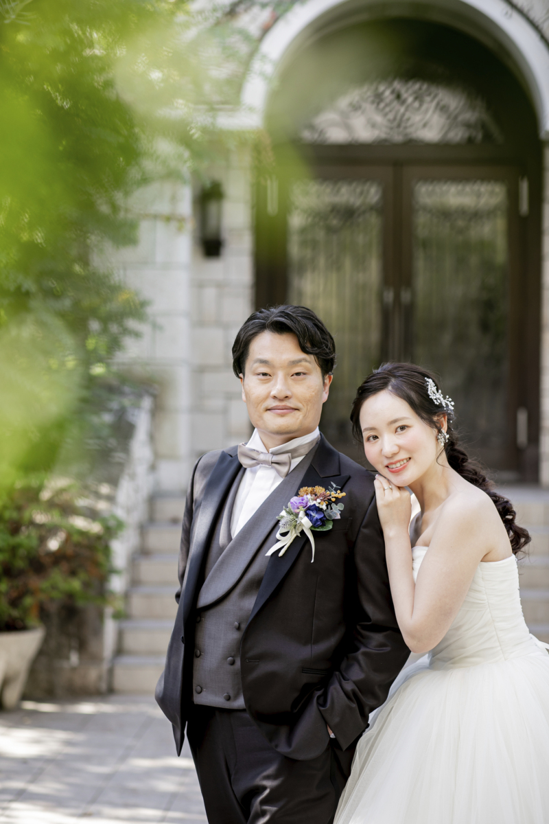 ガーデンで寄り添うおふたり