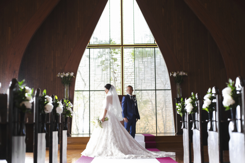 神聖な本格教会