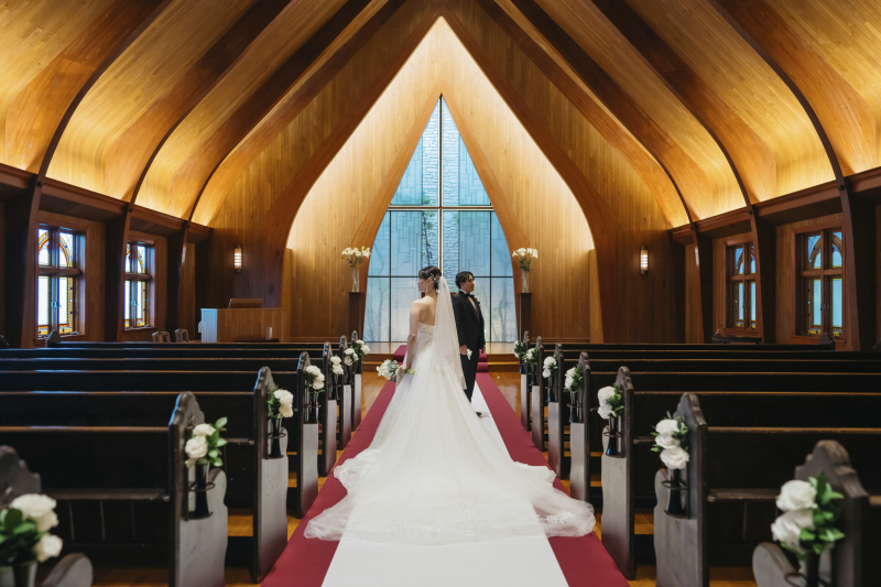 開放感たっぷり、木の温もり溢れる空間