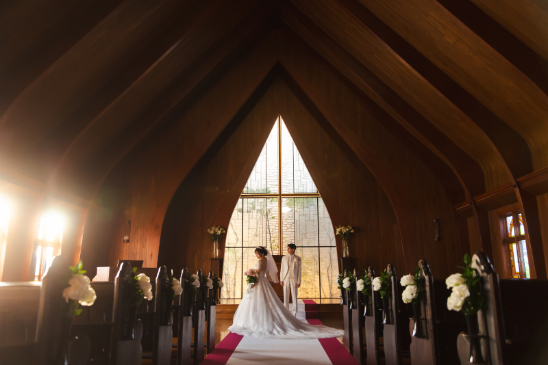 開放感あふれる木のチャペル