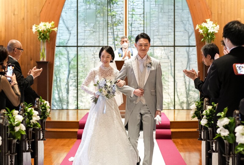 ゲストの皆様に見守られながらの挙式も＊
