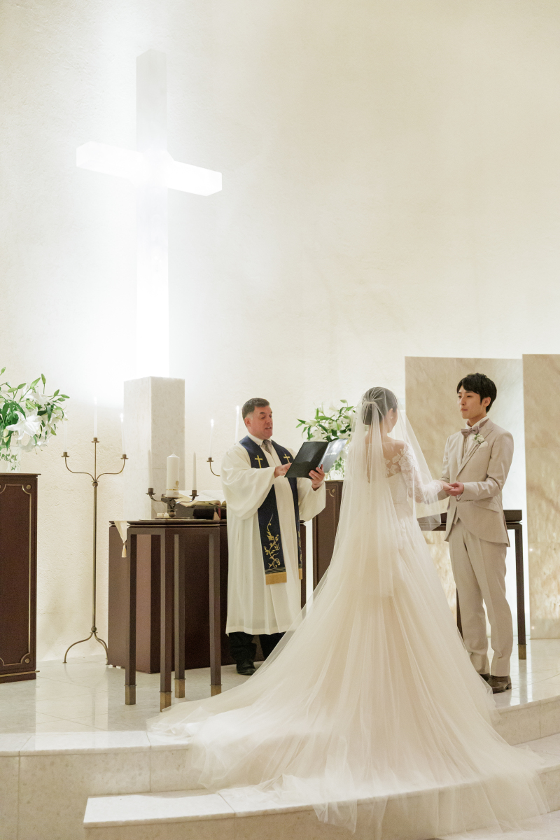 ドレスのバックスタイル