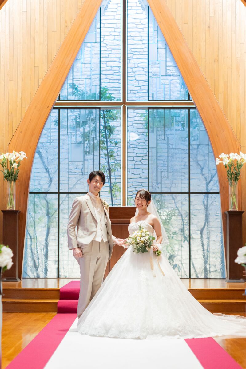 自然光が差し込むチャペル