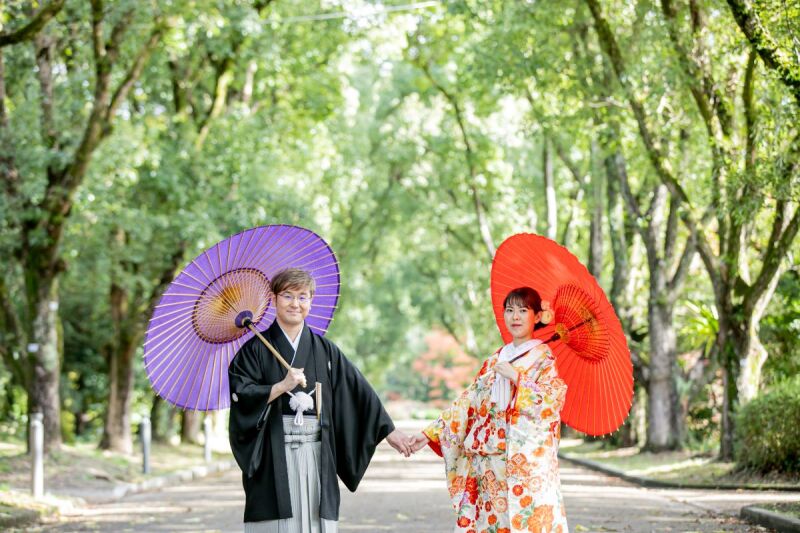 くすのき並木での和傘ショット