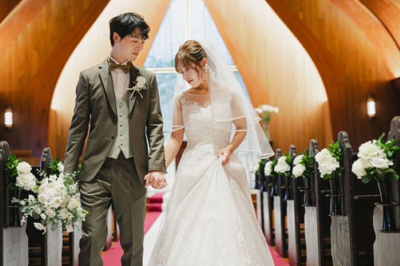 木の温もりの包まれたチャペル