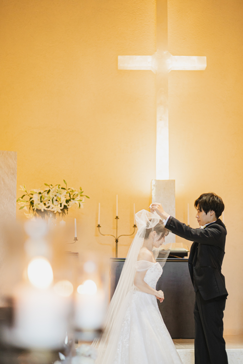 ベールに包まれて