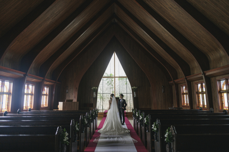 木目のチャペル