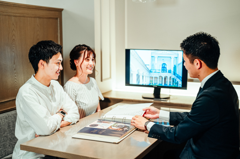 ご来店・オンラインご相談会＆チャペル見学が可能！