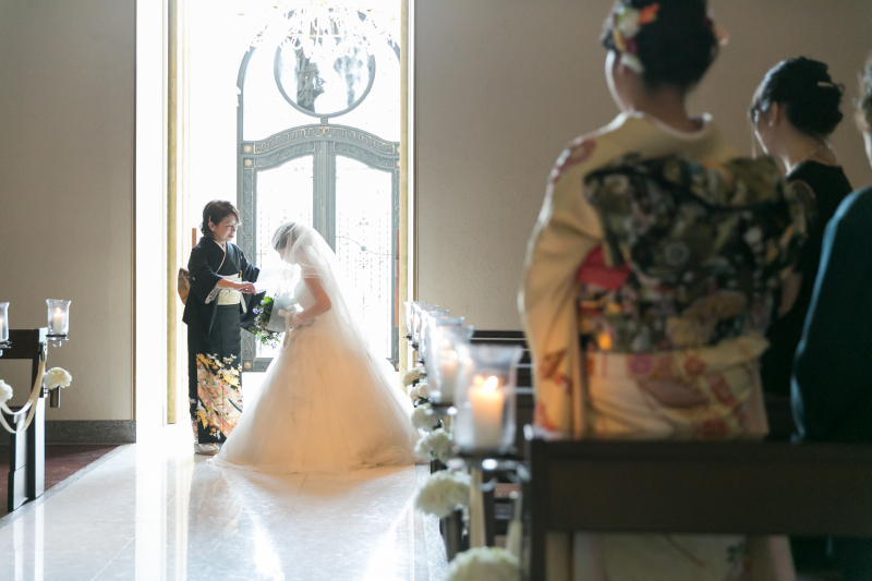 大切な親御様やご家族に見守られながらの挙式も＊
