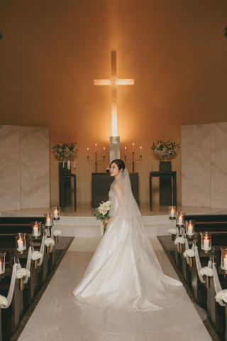 TAKAMI BRIDAL_光注ぐ教会を貸切＊生花の香り×キャンドル灯る独立型チャペル撮影②