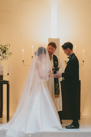 TAKAMI BRIDAL_光注ぐ教会を貸切＊生花の香り×キャンドル灯る独立型チャペル撮影②