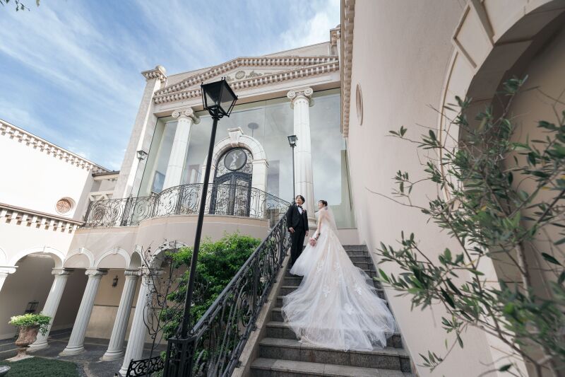 【教会で洋装フォト&会食プラン】挙式のような撮影とご家族との食事会が叶う!
