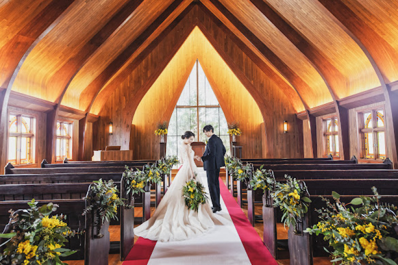 【3月の撮影プラン】*ミモザフォトプラン*黄色い花咲く京都ノーザンチャーチ北山教会を貸切に!