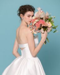 ウエディングドレス　イメージ