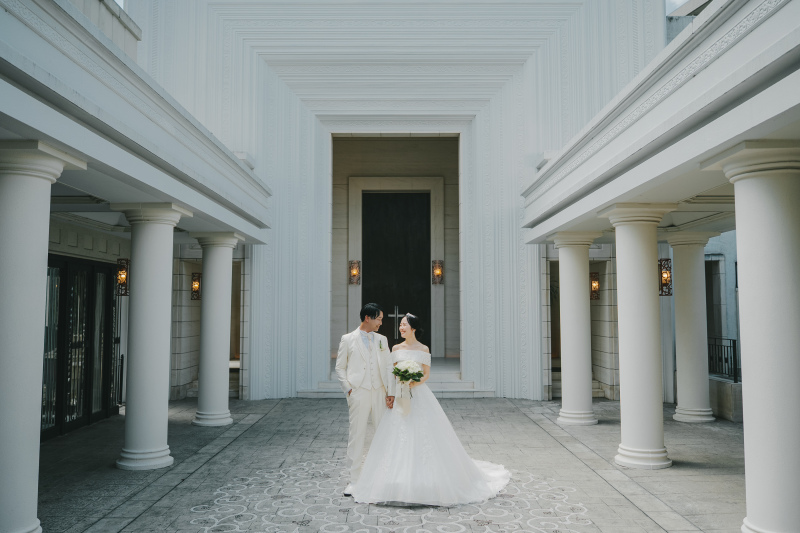 ジュエリーボックスの前で自然と溢れる笑顔