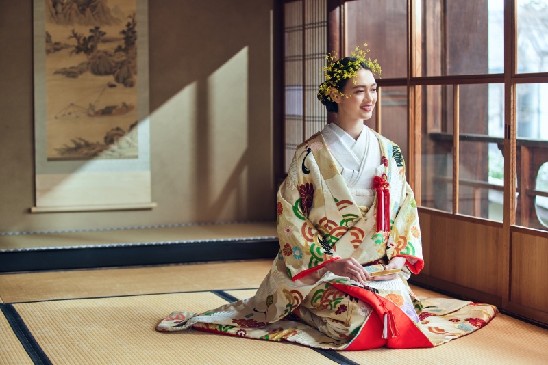 手織で織り上げる至高の色打掛