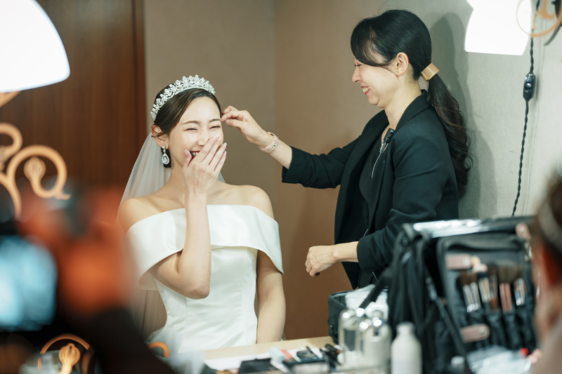 専属のスタイリストがお支度からお見送りまでご案内
