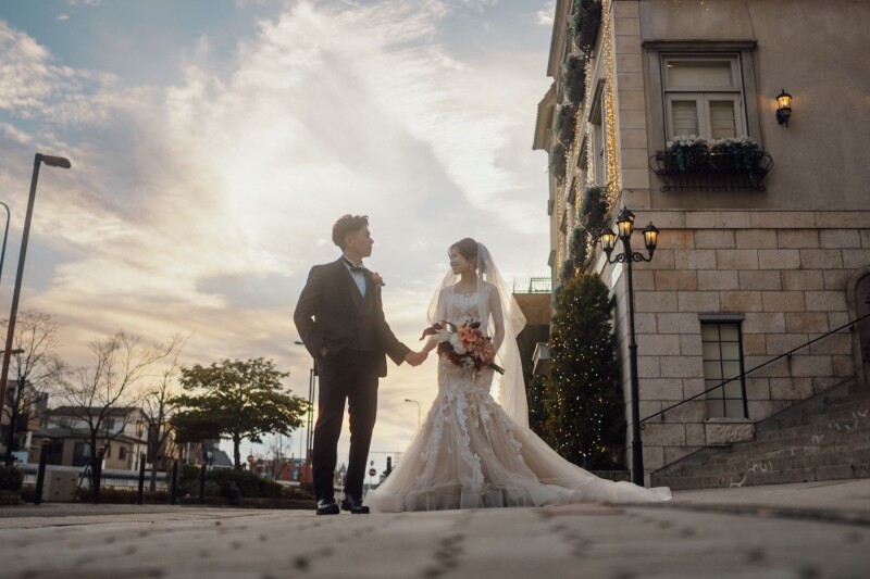 覚王山ル・アンジェ教会_ウエディングドレスが豊富