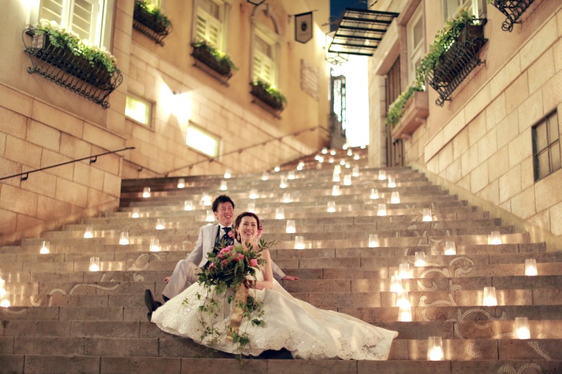 【2025年12月迄限定!ヨーロッパを思わせる街並み×唯一無二のチャペル×キャンドル】洋装フォトウエディングプラン