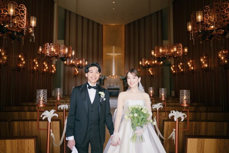 【26年6月迄】衣裳小物3万円分の特典付き♪ 大階段＆独立型チャペルでの洋装フォトウエディングプラン