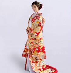 赤　百花華まり