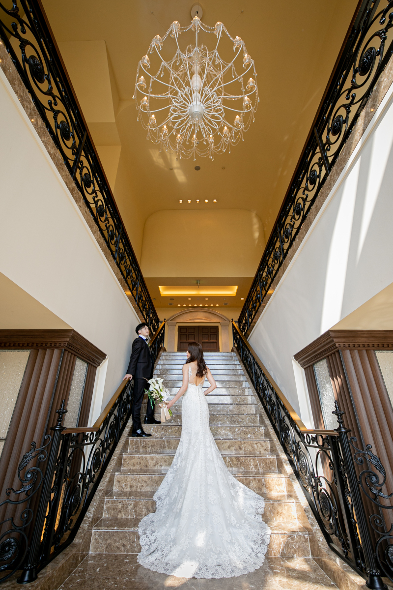 美しいドレス姿を