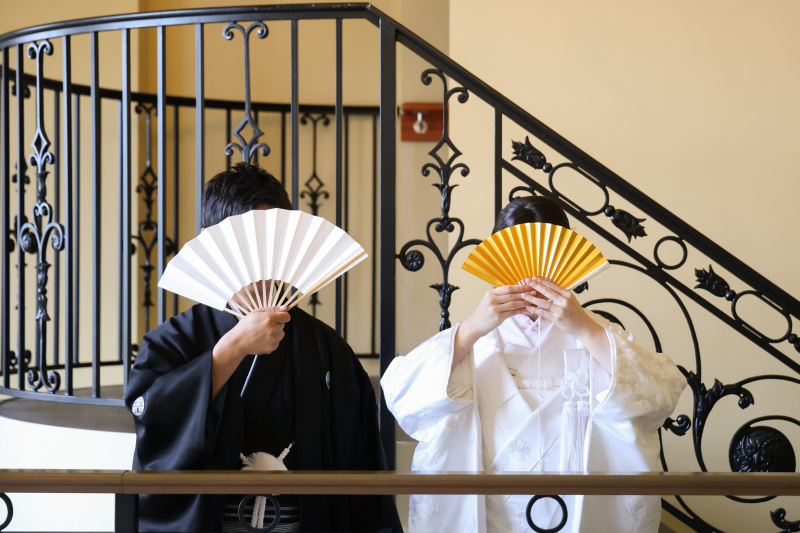 扇子で顔隠しショット♪
