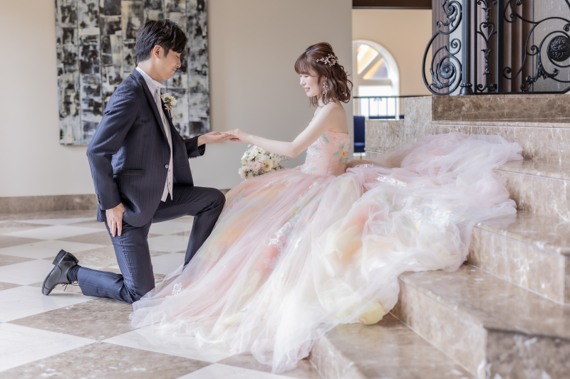 赤坂ル・アンジェ教会_カラードレスが豊富