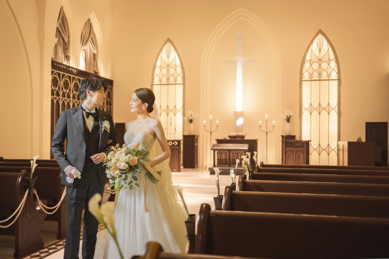 【ドレス2着をフリーチョイス◎】TAKAMI BRIDALオリジナルドレスから選び放題♩教会でのチャペル貸切撮影*