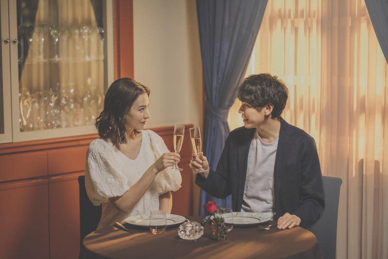 【フォト:スタンダードプラン&会食】本格チャペルウエディングフォト&ご家族での会食付プラン(6名57万→13万5千)