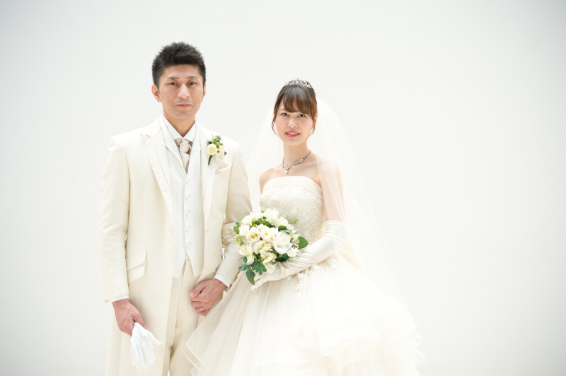 ウェディングドレスにチェンジ